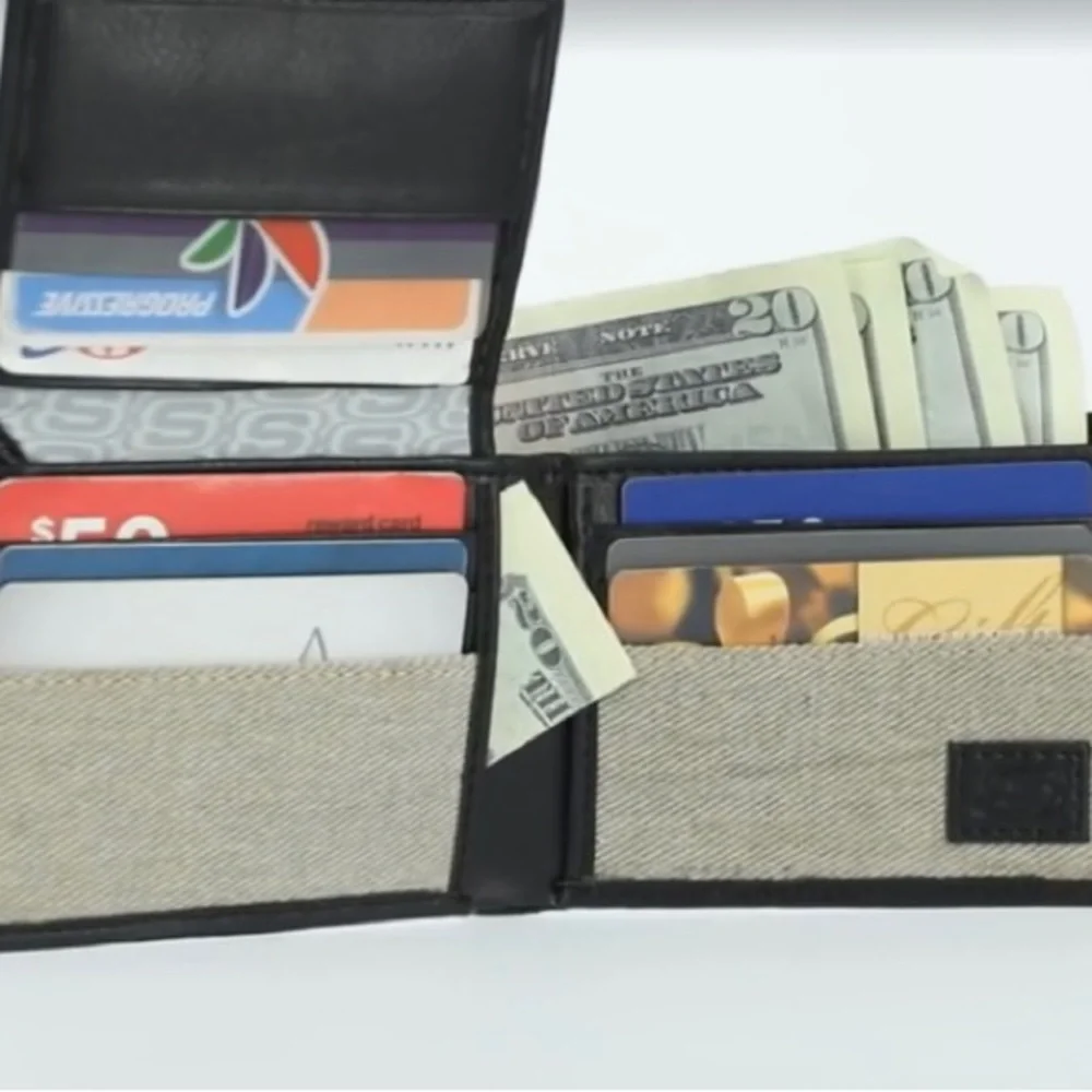 Skechers Passcase Tan/Wallet